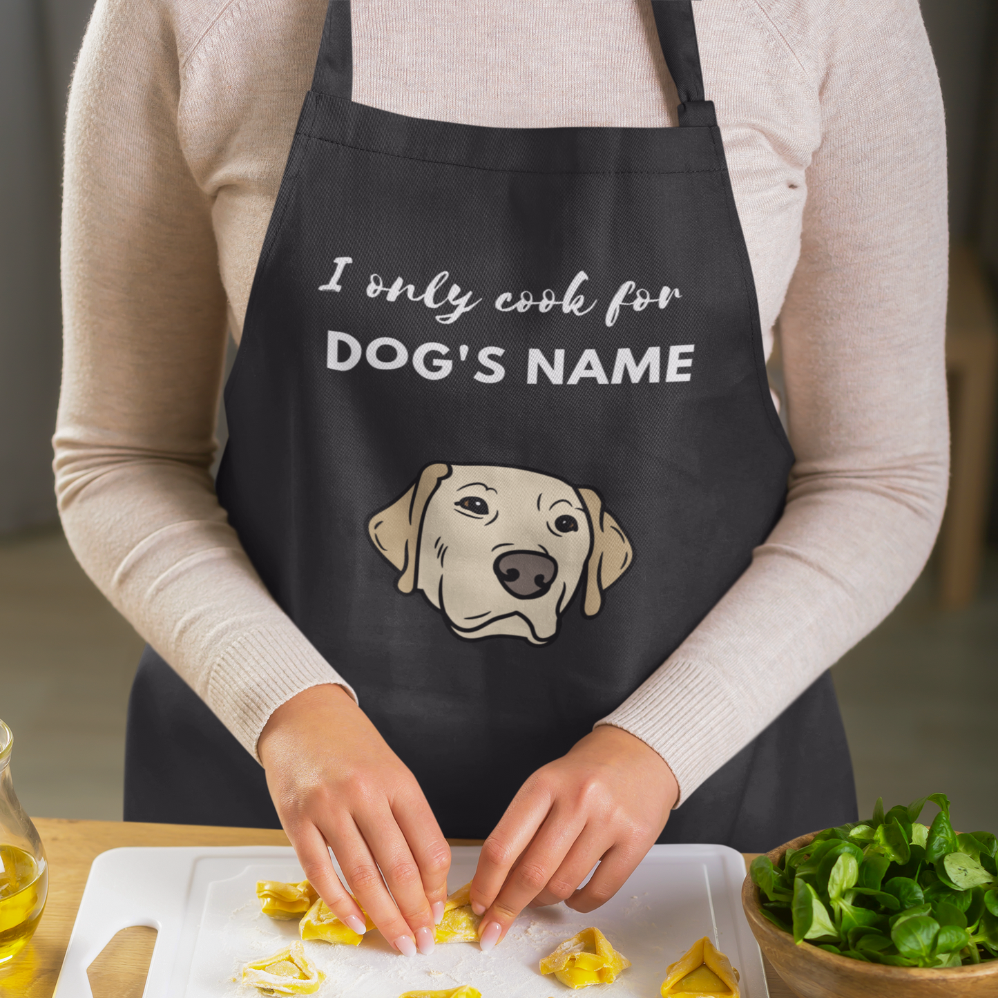 Personalisierte Schürze für Labrador Yellow 3 Eltern – Ich koche nur für den Namen meines „Hundes“. Premium-Jersey-Schürze